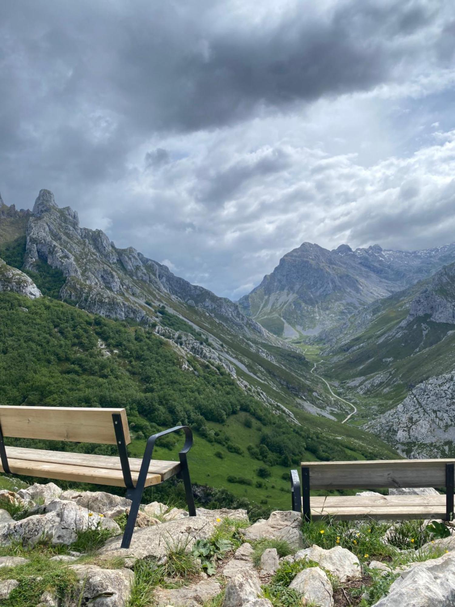 Albergue Pena Castil Sotres Exteriér fotografie