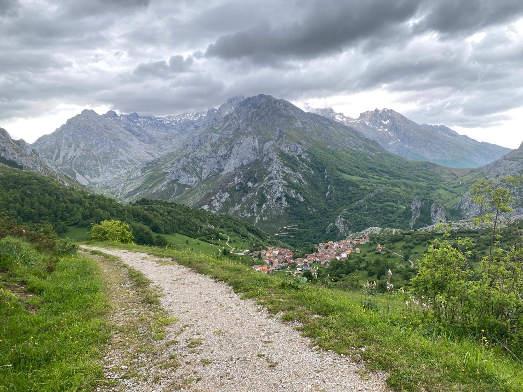 Albergue Pena Castil Sotres Exteriér fotografie