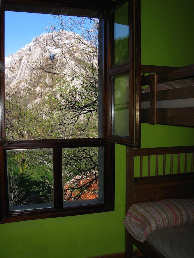 Albergue Pena Castil Sotres Pokoj fotografie