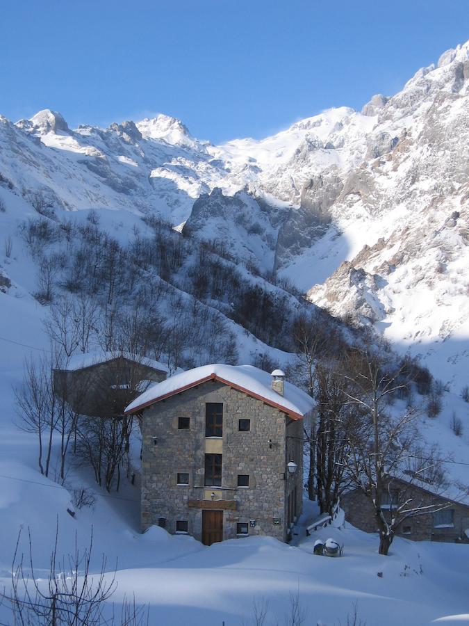 Albergue Pena Castil Sotres Exteriér fotografie